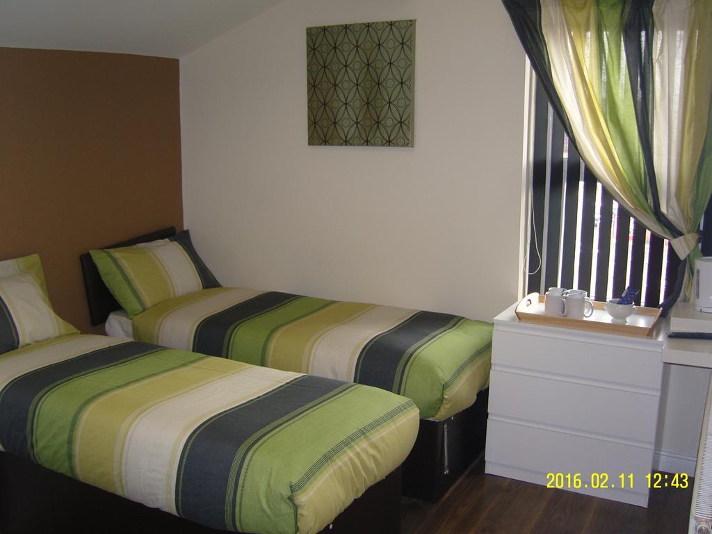 The Kop View Otel Liverpool Oda fotoğraf